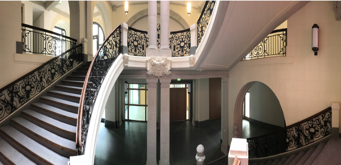 Historisches Treppenhaus Foto vom historischen Treppenhaus